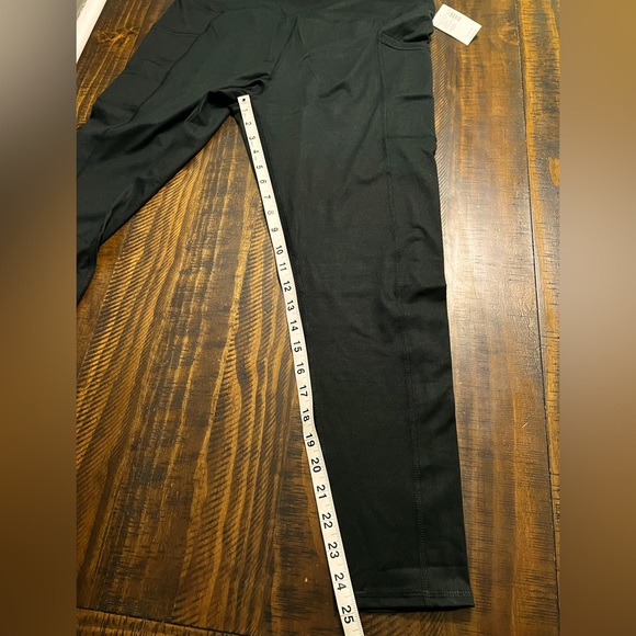 Maurice’s Luxe pocket leggings NWT short length - Picture 6 of 6